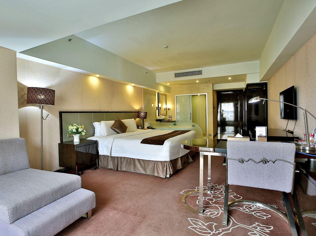 Clayton Hotel-Near Pazhou Exhibition Center Kanton Exterior foto
